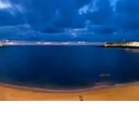 Sky Blue Cerca Playa Riazor Lägenhet