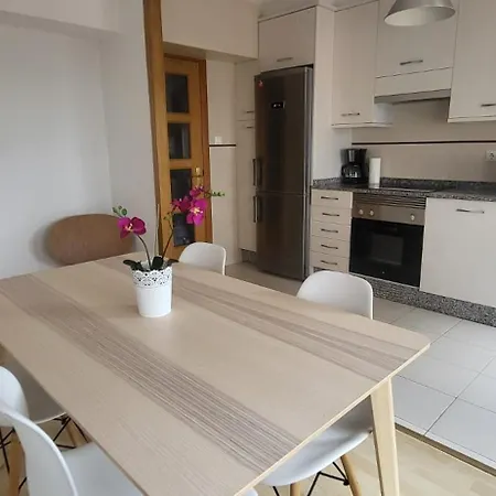 Sky Blue Cerca Playa Riazor Lägenhet *