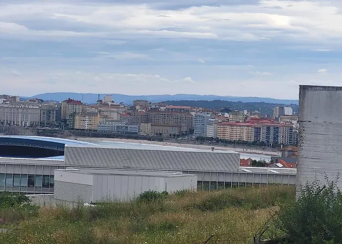 Sky Blue Cerca Playa Riazor ア・コルーニャ